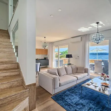 Tatinja A6 Village Apartament Trogir