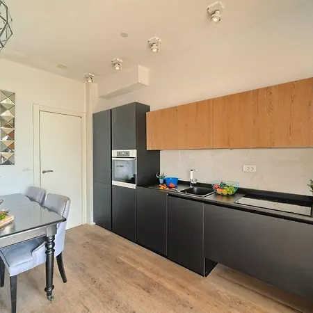 Tatinja A6 Village Apartament *